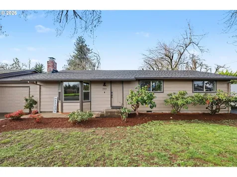 777 N 11th Street Cottage Grove OR 97424