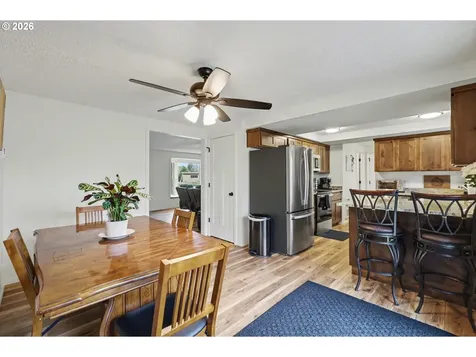777 N 11th Street Cottage Grove OR 97424