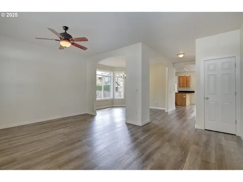 3211 NE 141st Avenue Vancouver WA 98682