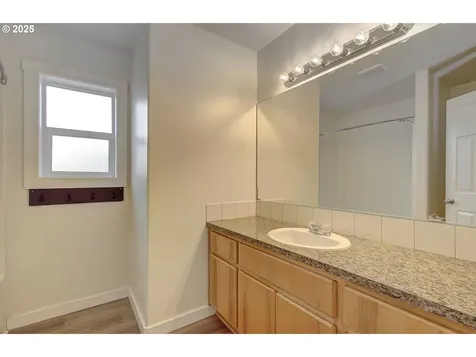3211 NE 141st Avenue Vancouver WA 98682
