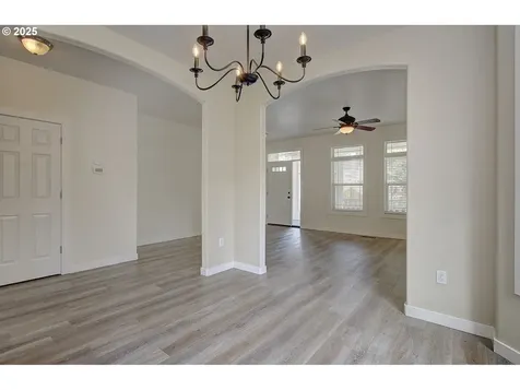 3211 NE 141st Avenue Vancouver WA 98682