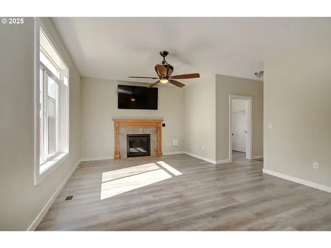 3211 NE 141st Avenue Vancouver WA 98682