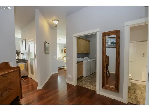 1763 NE Rocky Drive Roseburg OR 97470