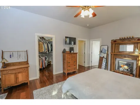 1763 NE Rocky Drive Roseburg OR 97470