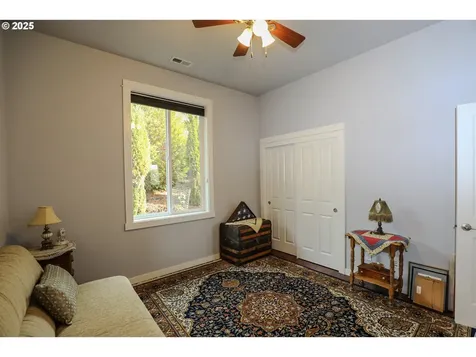 1763 NE Rocky Drive Roseburg OR 97470