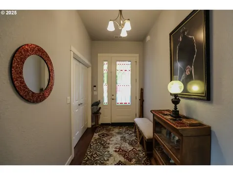 1763 NE Rocky Drive Roseburg OR 97470