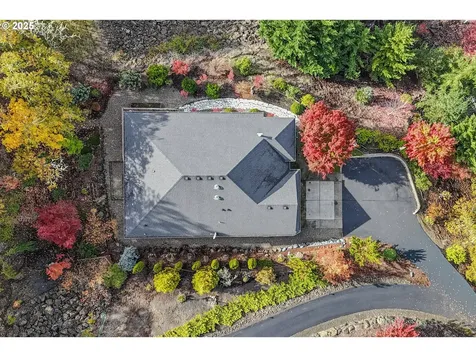 1763 NE Rocky Drive Roseburg OR 97470