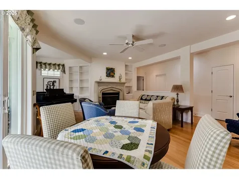 2015 E 43rd Avenue Eugene OR 97405