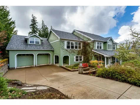 2015 E 43rd Avenue Eugene OR 97405