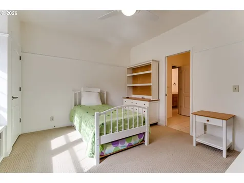 2015 E 43rd Avenue Eugene OR 97405