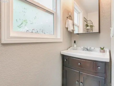 109 N Lieser Road Vancouver WA 98664