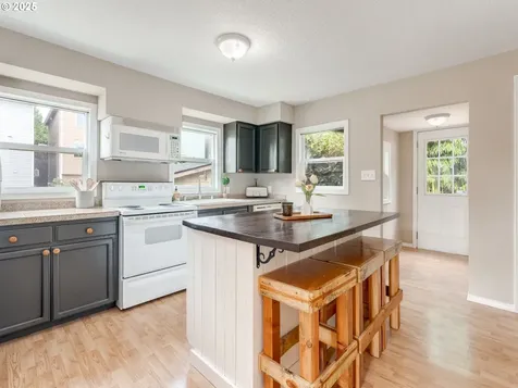 109 N Lieser Road Vancouver WA 98664