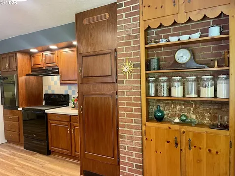 54824 Robinson Road Coquille OR 97423