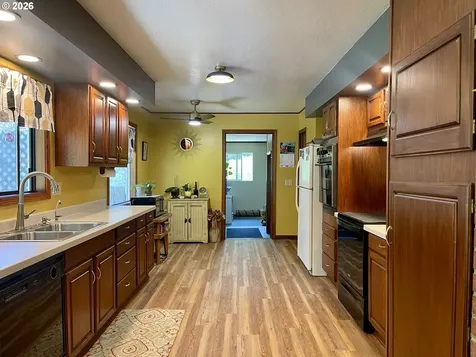 54824 Robinson Road Coquille OR 97423