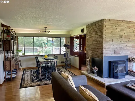 54824 Robinson Road Coquille OR 97423