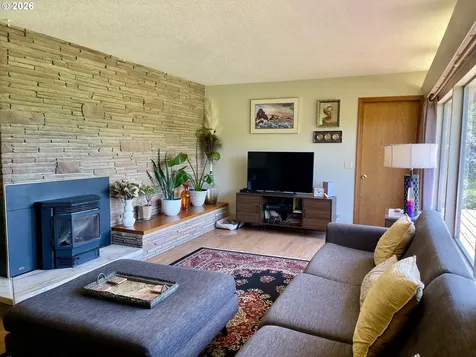 54824 Robinson Road Coquille OR 97423