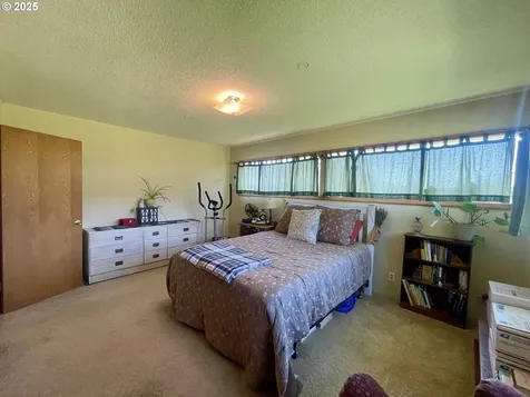 54824 Robinson Road Coquille OR 97423