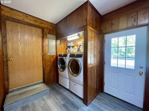 54824 Robinson Road Coquille OR 97423