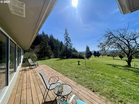 54824 Robinson Road Coquille OR 97423