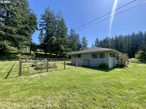 54824 Robinson Road Coquille OR 97423