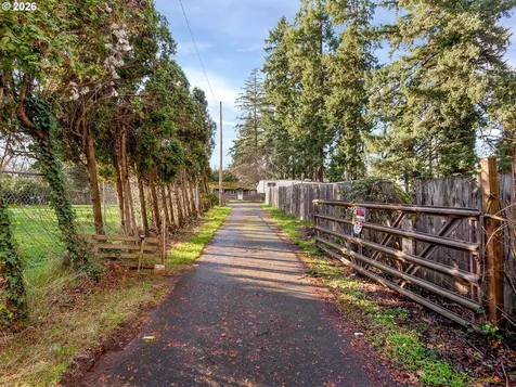 14601 SE River Road Milwaukie OR 97267