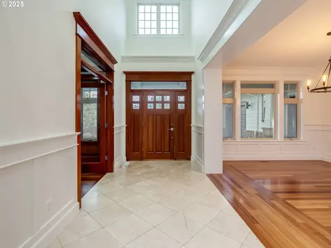9472 SE Emerald Loop Happy Valley OR 97086