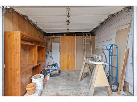 1035 SW 15th Street Lincoln City OR 97367