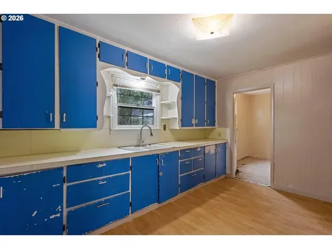 1035 SW 15th Street Lincoln City OR 97367