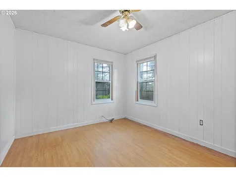 1035 SW 15th Street Lincoln City OR 97367