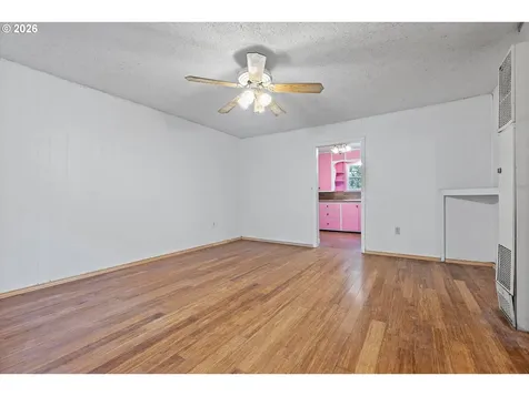 1035 SW 15th Street Lincoln City OR 97367