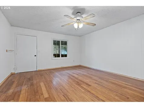 1035 SW 15th Street Lincoln City OR 97367