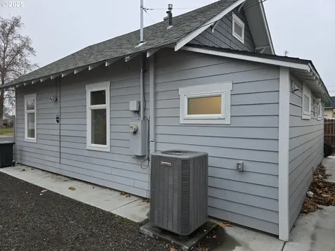 145 SW 4th Street Hermiston OR 97838
