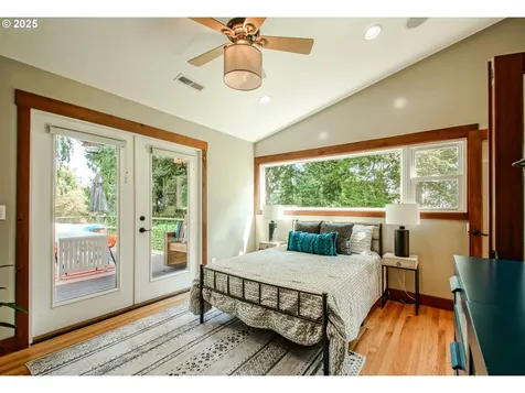 631 SW Evans Street Portland OR 97219