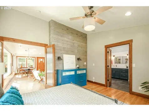 631 SW Evans Street Portland OR 97219