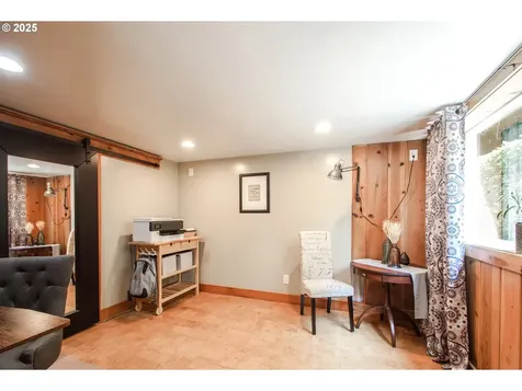 631 SW Evans Street Portland OR 97219