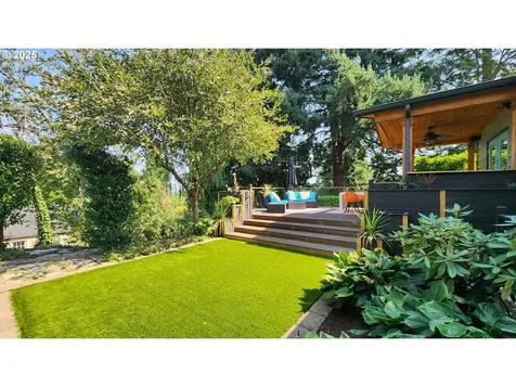 631 SW Evans Street Portland OR 97219