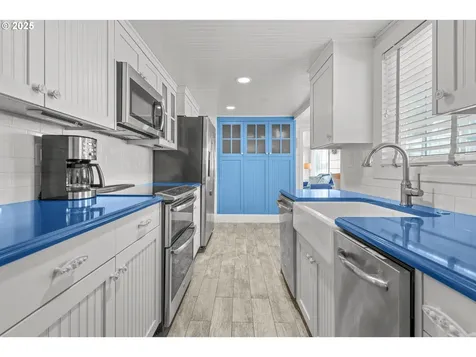695 N Pacific Street Rockaway Beach OR 97136