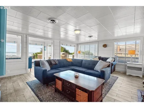695 N Pacific Street Rockaway Beach OR 97136