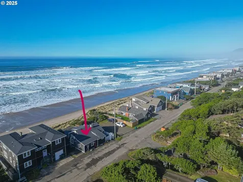 695 N Pacific Street Rockaway Beach OR 97136