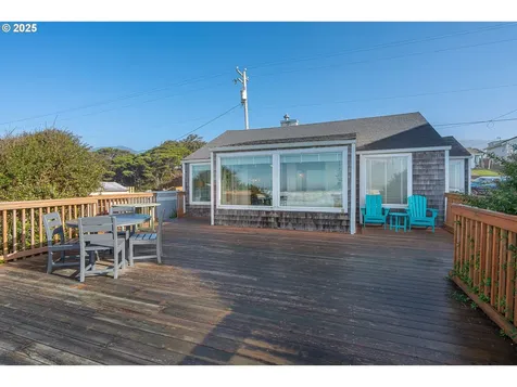 695 N Pacific Street Rockaway Beach OR 97136