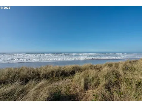 695 N Pacific Street Rockaway Beach OR 97136