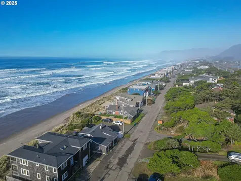 695 N Pacific Street Rockaway Beach OR 97136