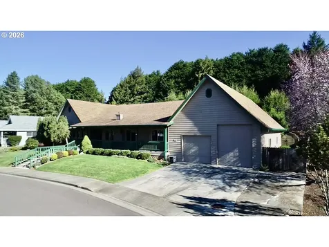918 Midland Way Brookings OR 97415