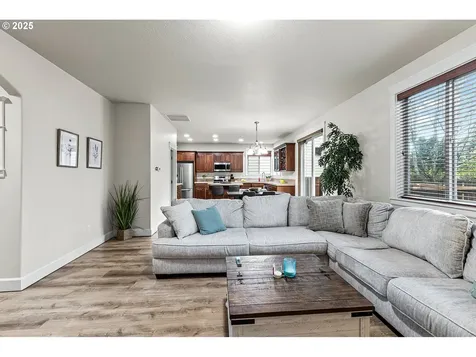 4915 NE 109th Street Vancouver WA 98686