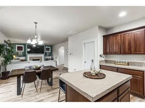 4915 NE 109th Street Vancouver WA 98686
