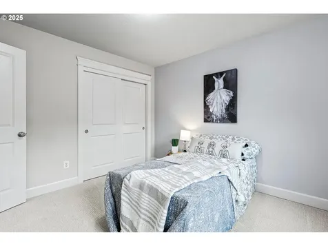4915 NE 109th Street Vancouver WA 98686