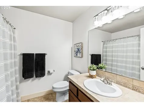 4915 NE 109th Street Vancouver WA 98686