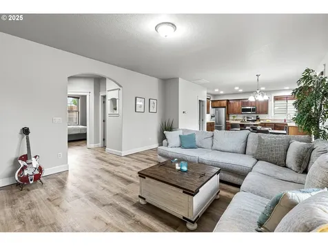 4915 NE 109th Street Vancouver WA 98686