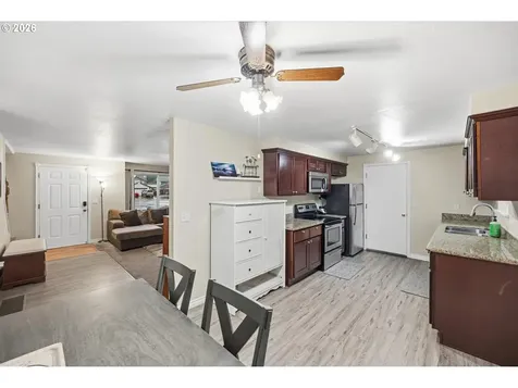 4193 SE Wynnwood Drive Hillsboro OR 97123