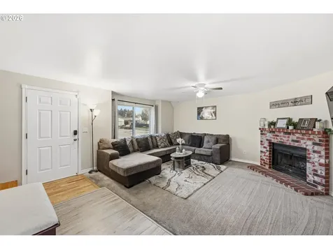 4193 SE Wynnwood Drive Hillsboro OR 97123